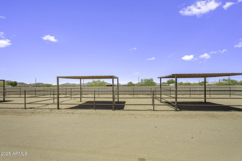 13050 N Breeze Way-40