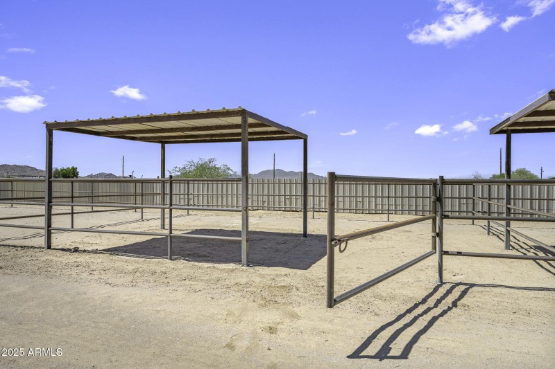 13050 N Breeze Way-69