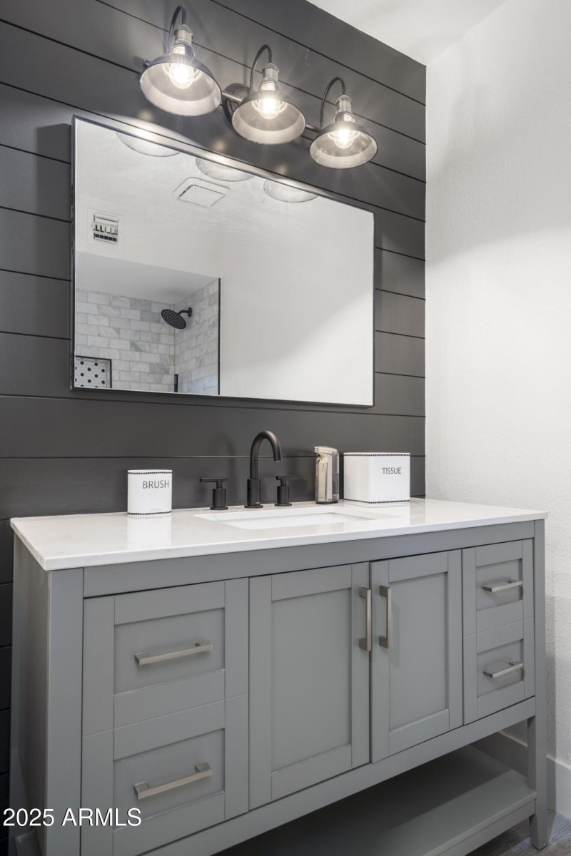 10823 n 109th way (35)