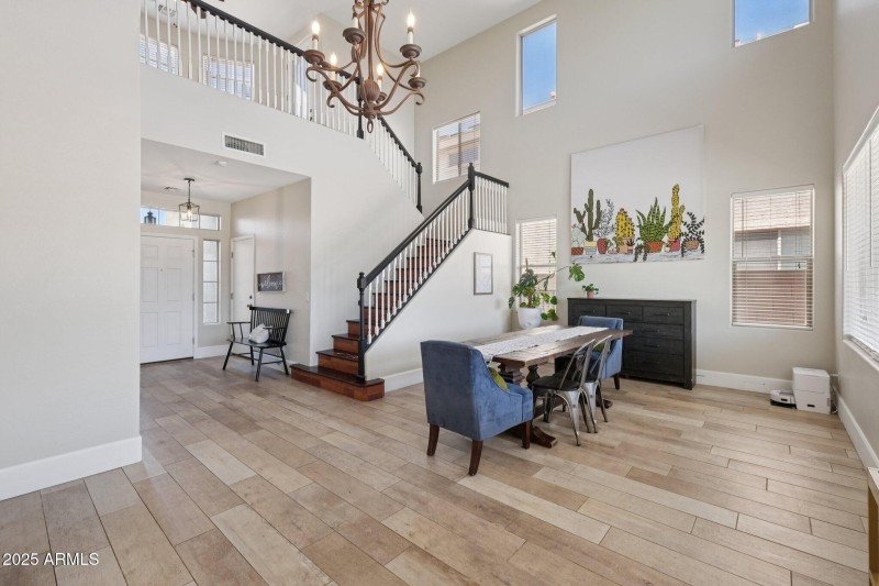 Formal living & dining