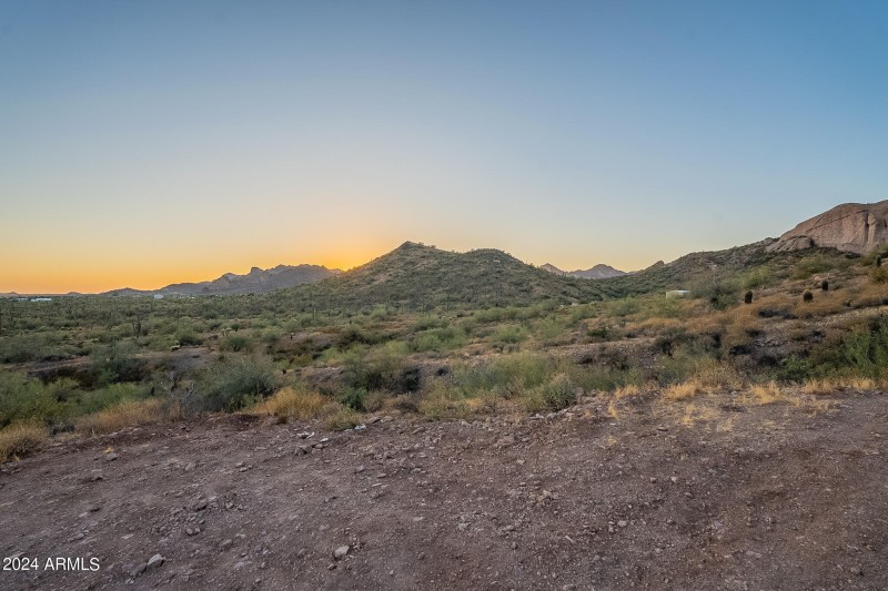 Saddle Butte-48