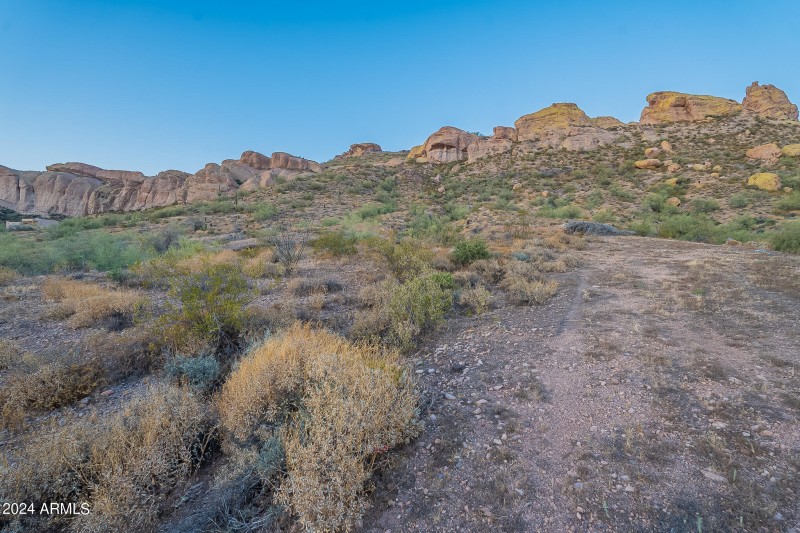 Saddle Butte-54