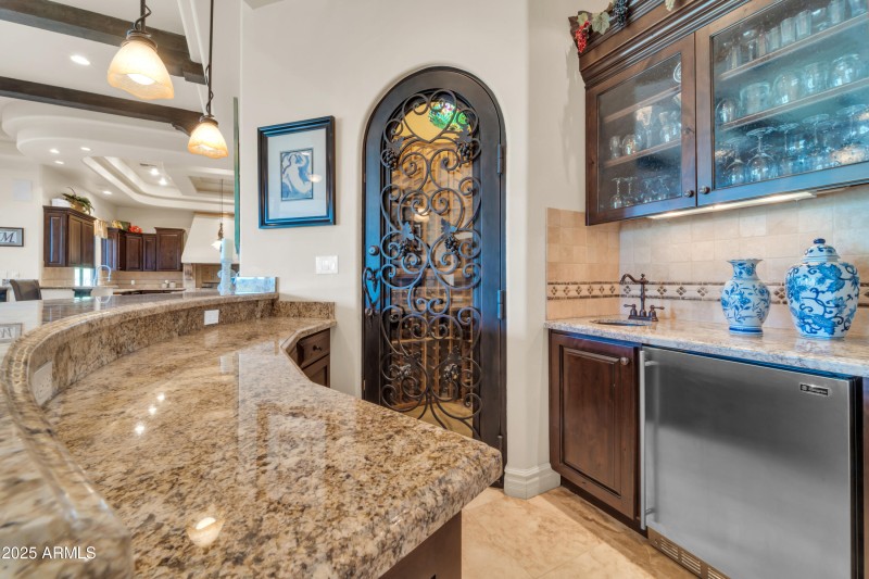 8024 E Lone Mountain Rd-23