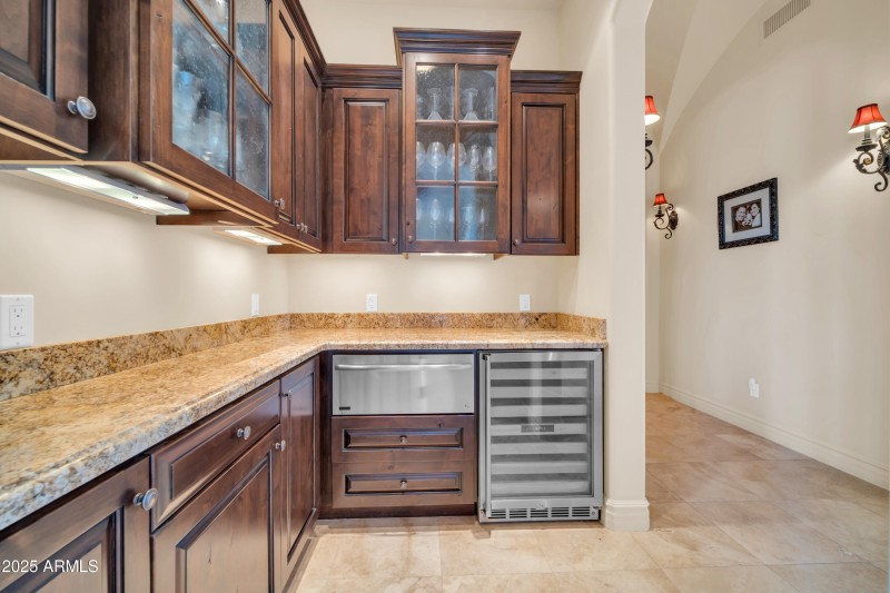 8024 E Lone Mountain Rd-28