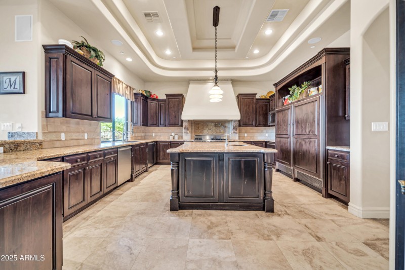 8024 E Lone Mountain Rd-35