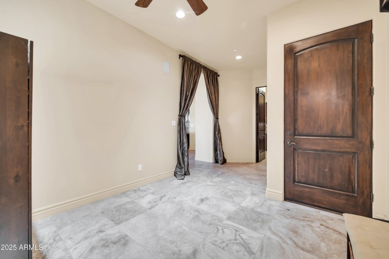 8024 E Lone Mountain Rd-57