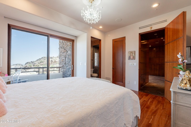 Oodles of Natural Light