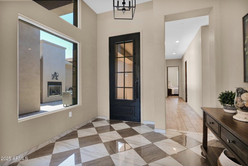 18-web-or-mls-P1235358