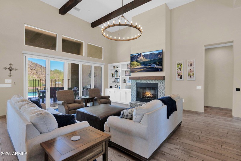 28-web-or-mls-P1235379