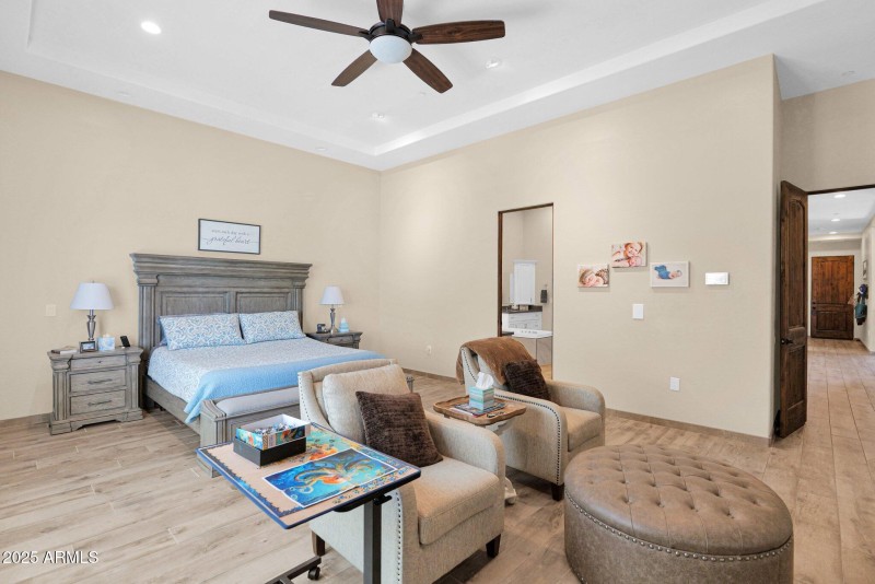 44-web-or-mls-P1235412