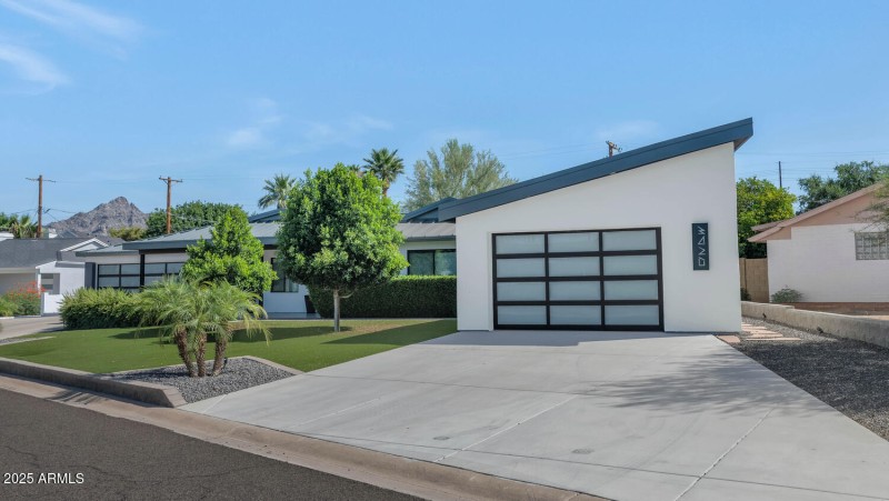 3420 E Oregon Ave-large-006-006-3420 E O