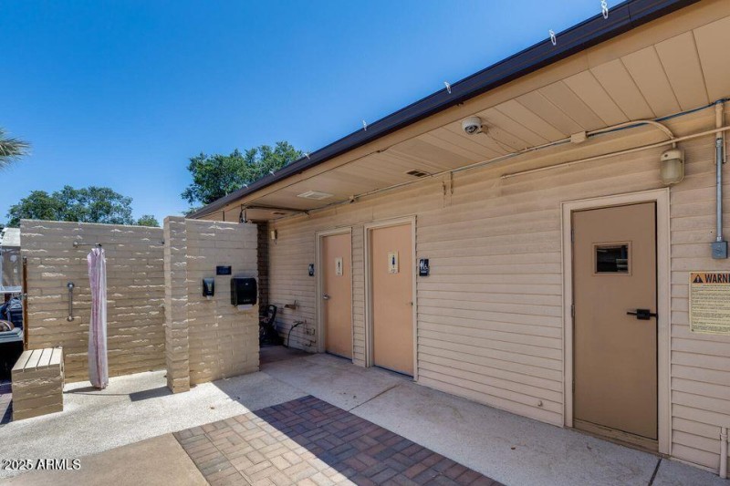 Palm Lakes Village Clubhouse