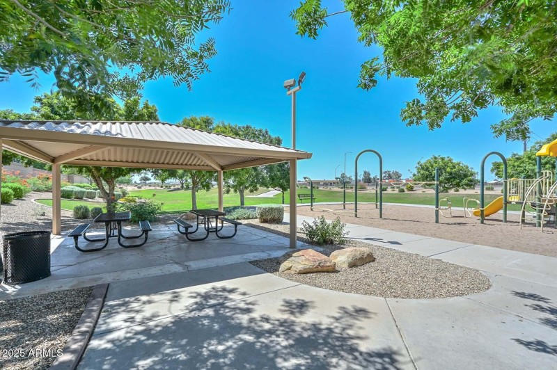 Community Park-Ramada