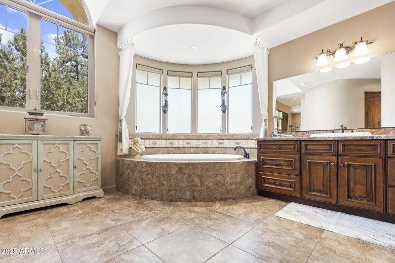 Primary Bathroom 1 Upstairs