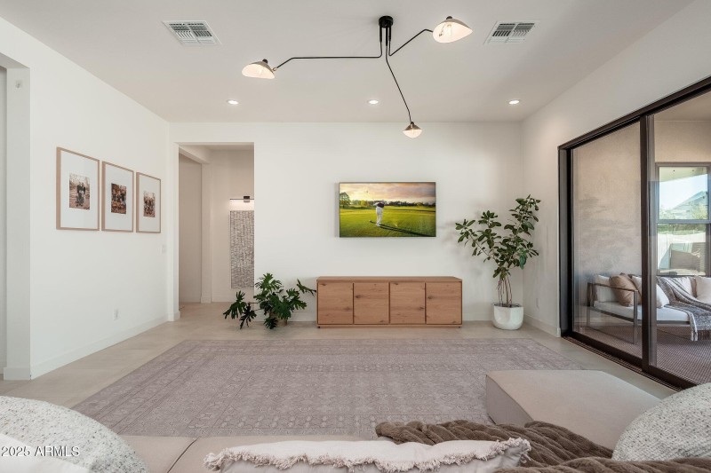 21946 E Via De Arboles - 08