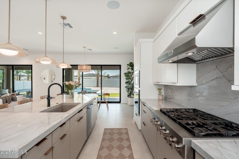 21946 E Via De Arboles - 17