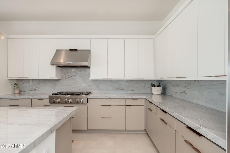 21946 E Via De Arboles - 18