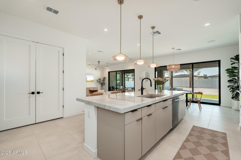 21946 E Via De Arboles - 19