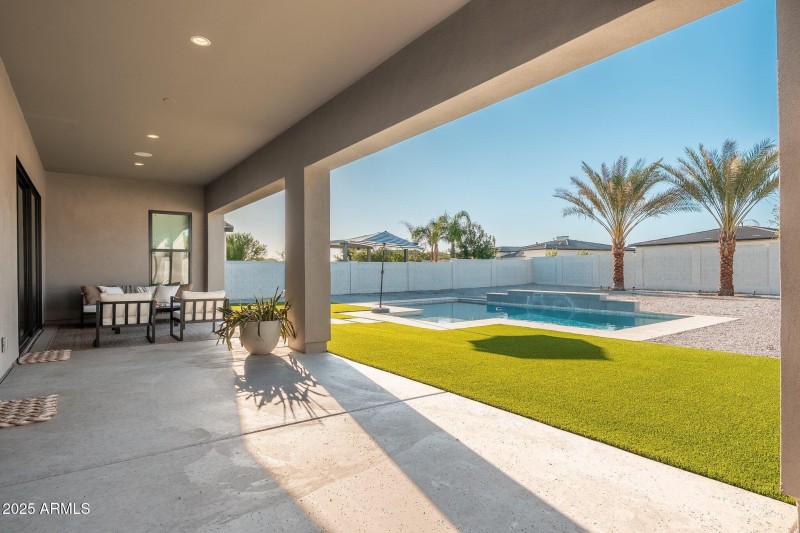 21946 E Via De Arboles - 39