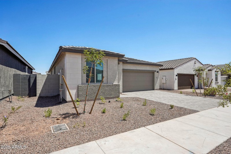 2-web-or-mls-La Senda Dr W-S2706-002