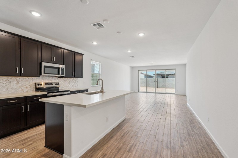 13-web-or-mls-La Senda Dr W-S2706-011