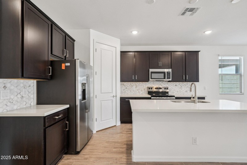 18-web-or-mls-La Senda Dr W-S2706-014