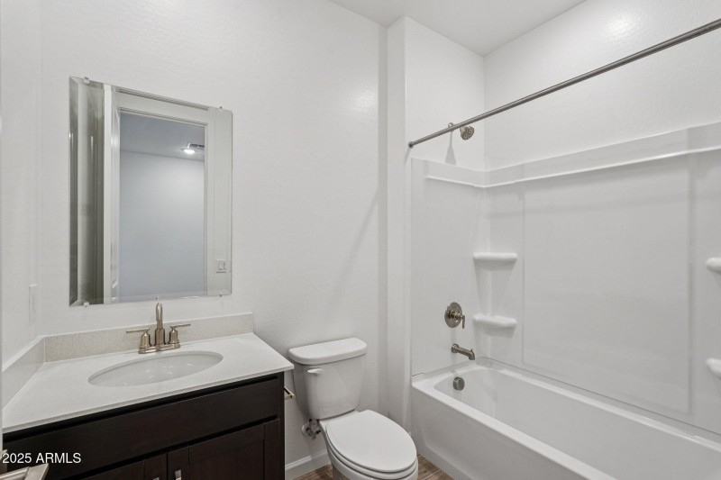 22-web-or-mls-La Senda Dr W-S2706-018