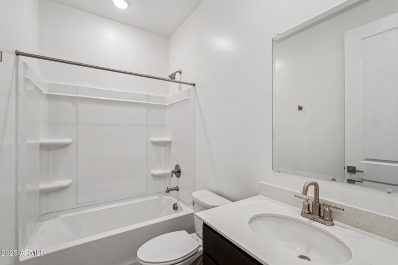 26-web-or-mls-La Senda Dr W-S2706-022