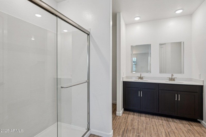 34-web-or-mls-La Senda Dr W-S2706-030