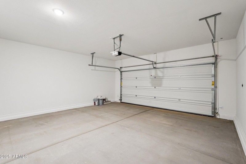 39-web-or-mls-La Senda Dr W-S2706-035