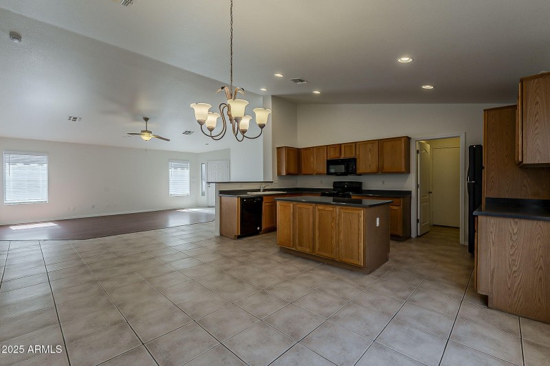 14-web-or-mls-Saguaro-14