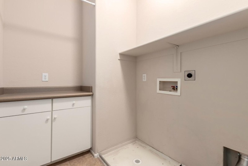 18-Upstairs Separate Laundry Room