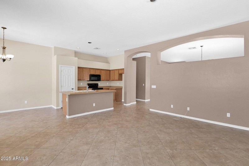 11-web-or-mls-P1235276