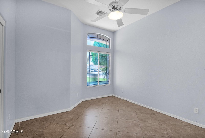 22-web-or-mls-P1235295