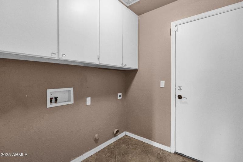 23-web-or-mls-P1235298