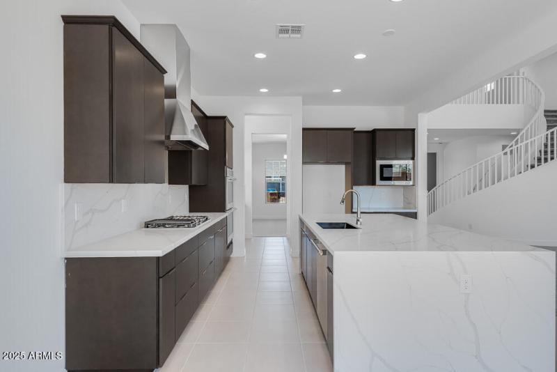 hj-az-phx-stonehaven-voyage-acadia-lot-1