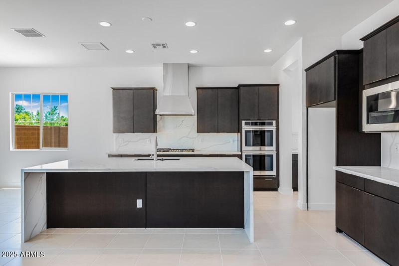 hj-az-phx-stonehaven-voyage-acadia-lot-1