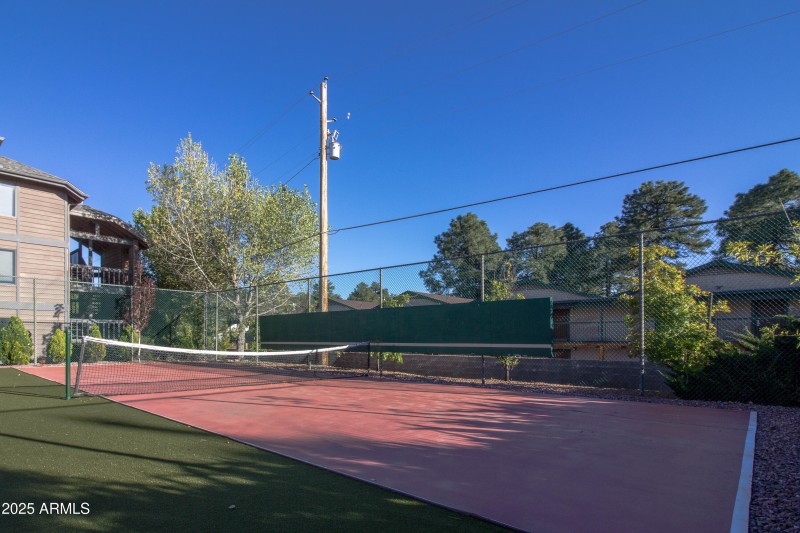 Tennis-Pickleball Court