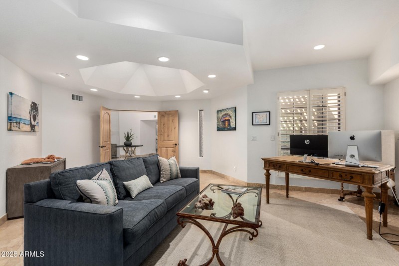 16 - Arizona Bilmore