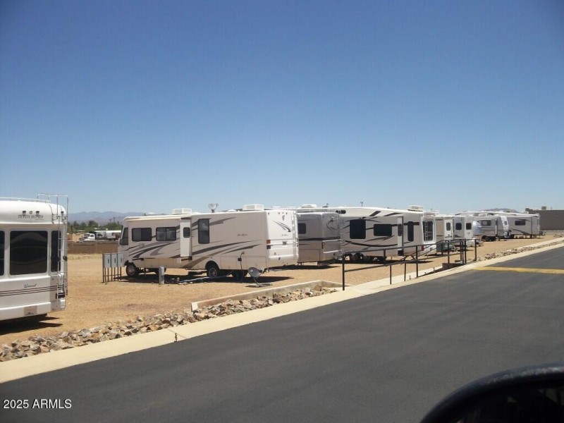 rvparking2506a20e91fdd9-1024x768-1