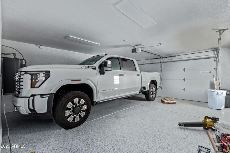 Large garage to accomodate long truck