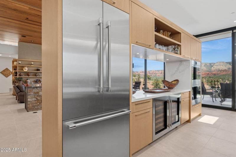 19-web-or-mls-24-jefferson-ct