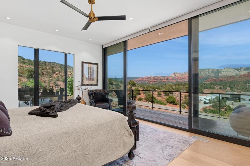 23-web-or-mls-24-jefferson-ct