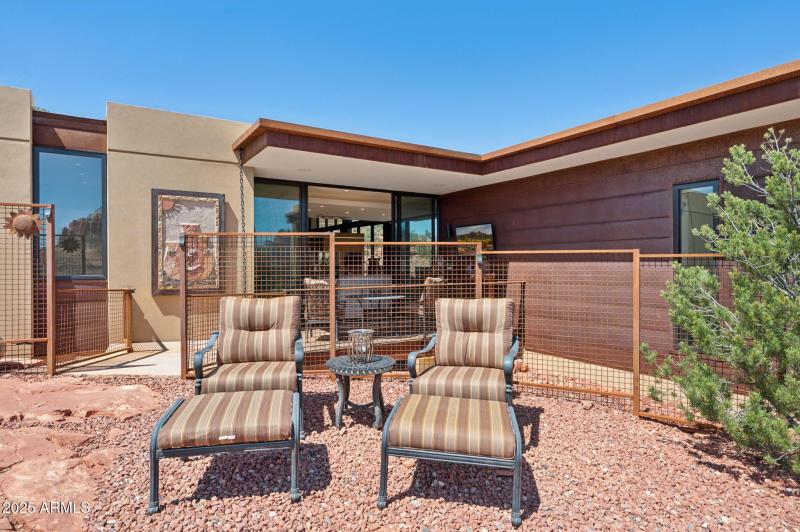 69-web-or-mls-24-jefferson-ct