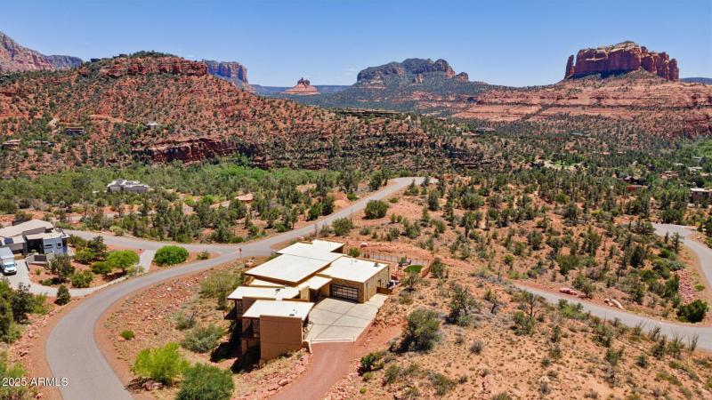 82-web-or-mls-24-jefferson-ct