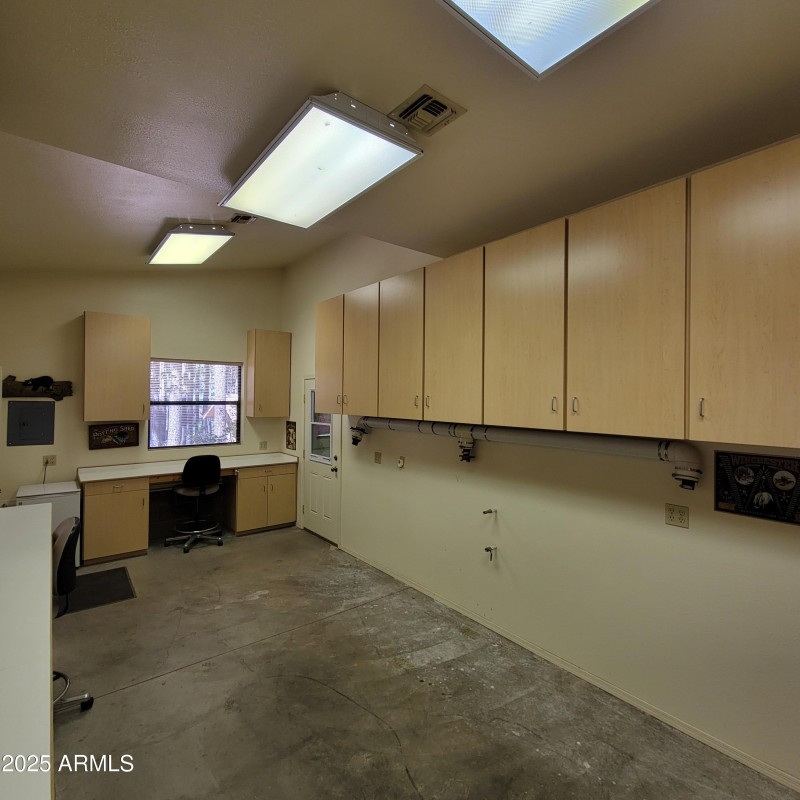 Workshop/Crafting room