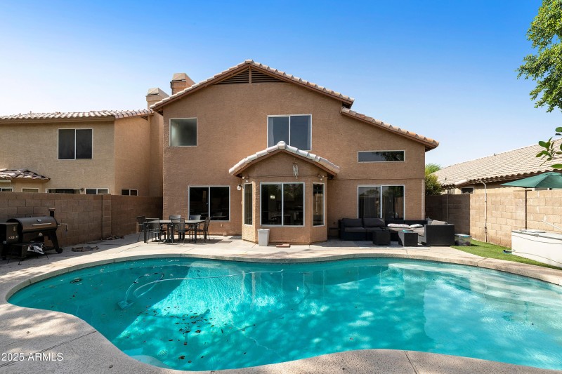 4820 W-024-030-DLB 0458-MLS_Size