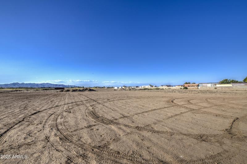 Lot 3