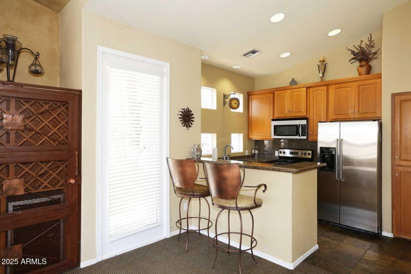 Franks on Shea-Club Kitchen