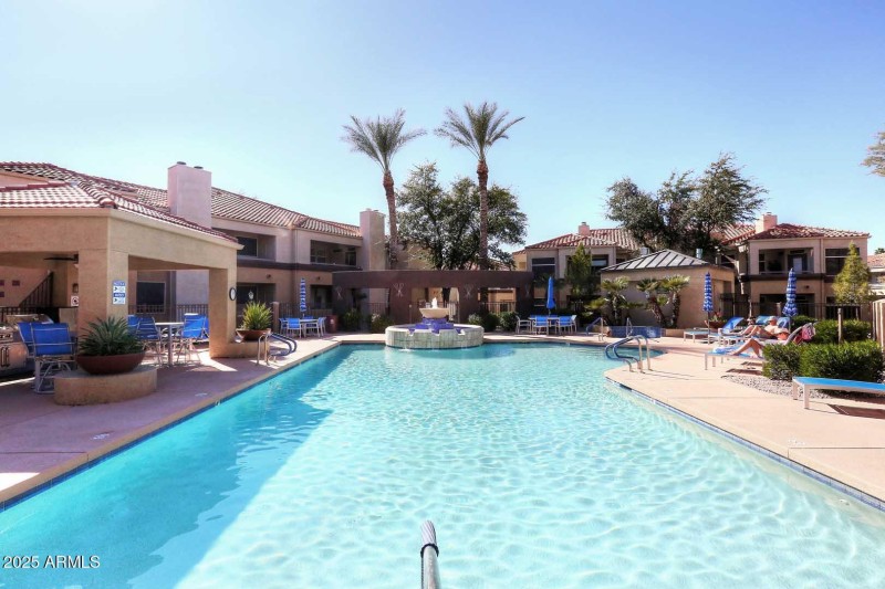 Franks on Shea-Community Pool